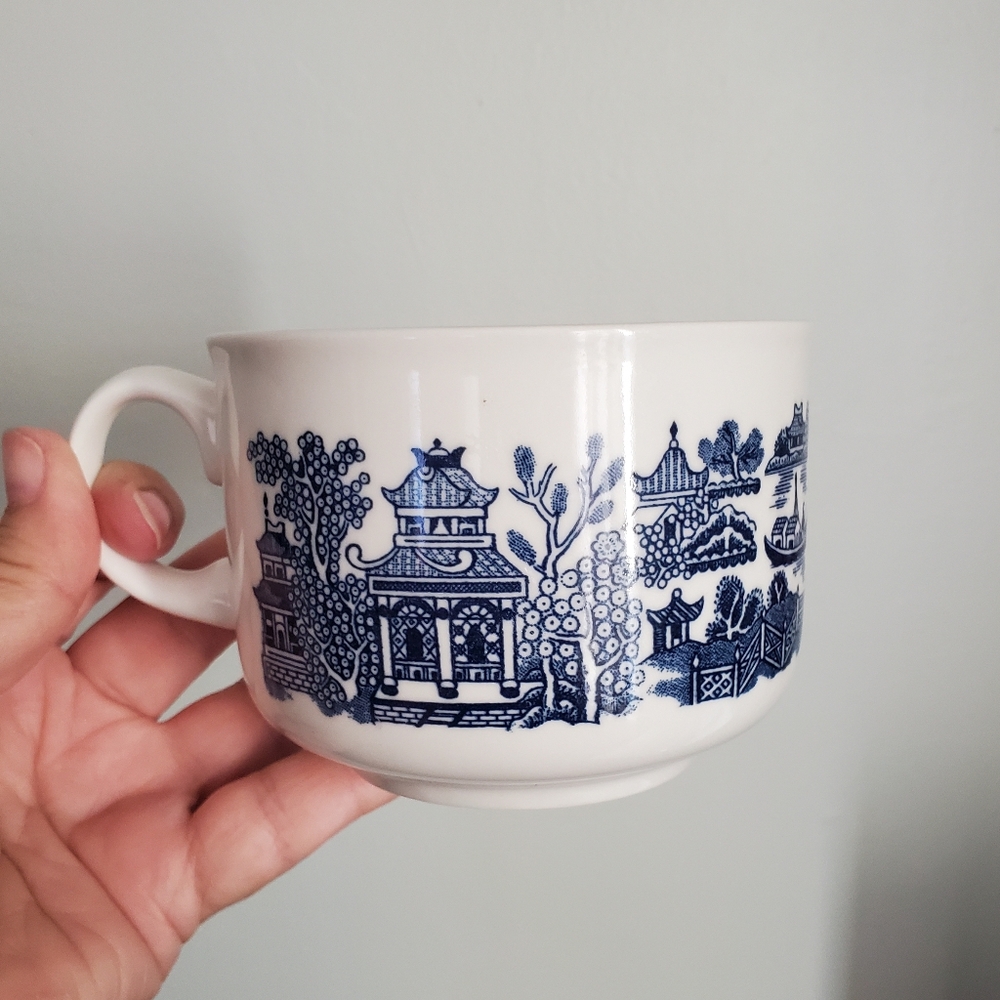 Vintage Blue Willow Soup Bowl